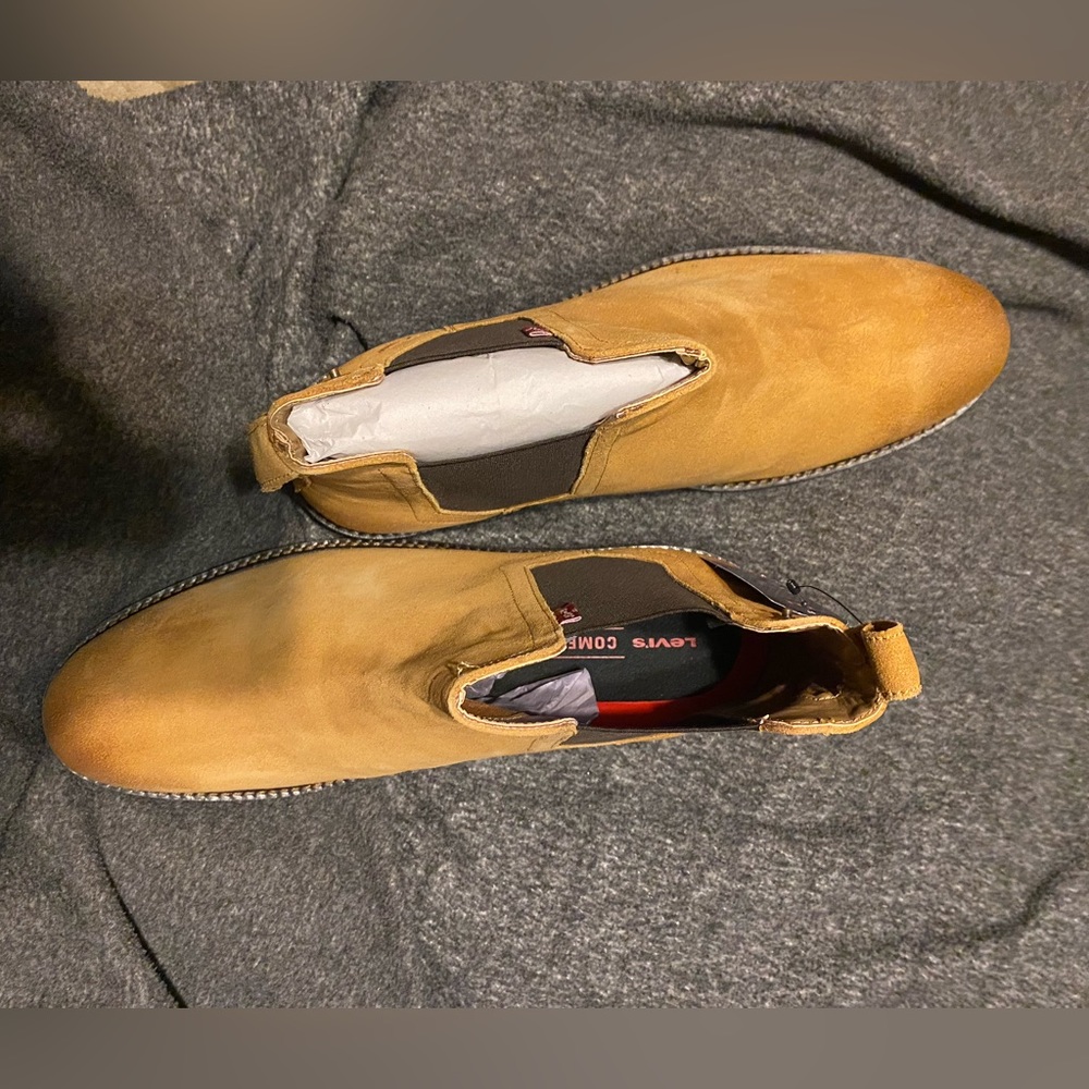 Levis Mens Keith Pull On Chelsea Ankle Boots Tan/ Brown Suede Size 13 M US (NWT) - Picture 6 of 11